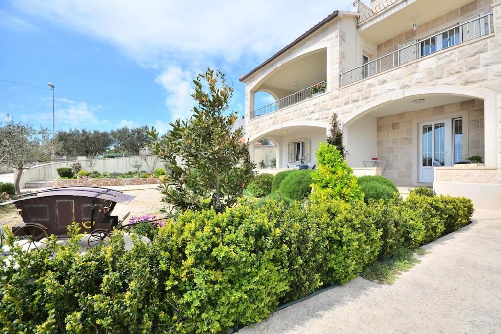 Apartments Regina Bol Dış mekan fotoğraf