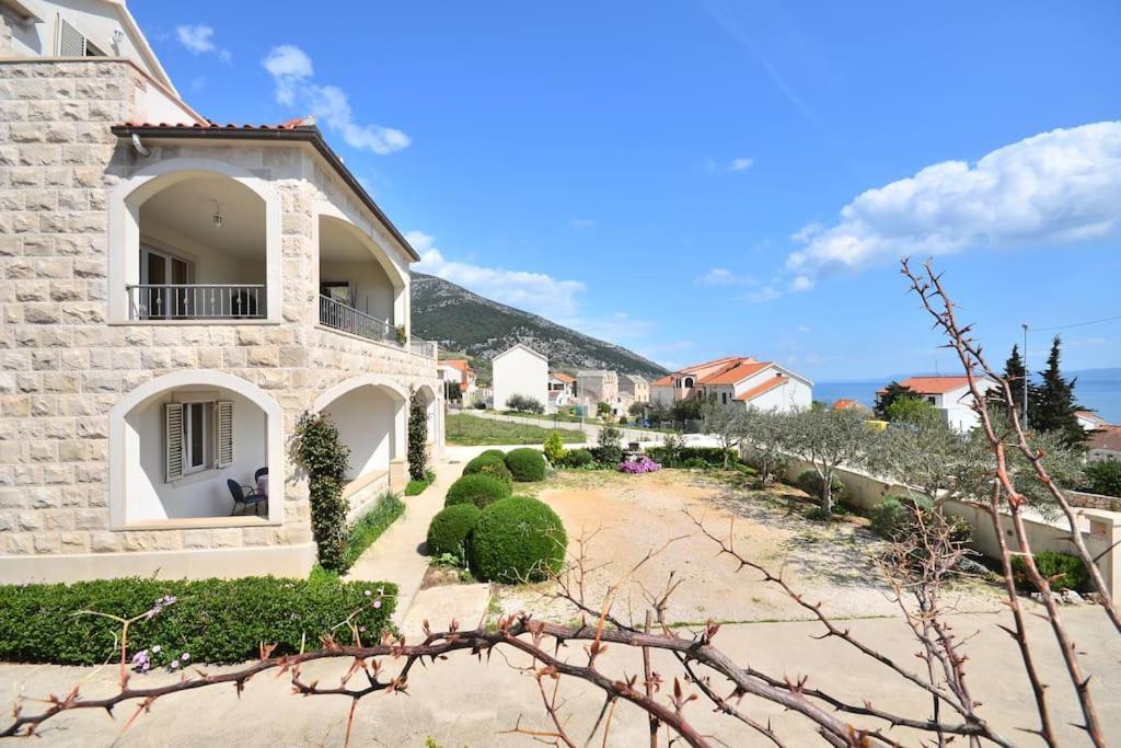 Apartments Regina Bol Dış mekan fotoğraf
