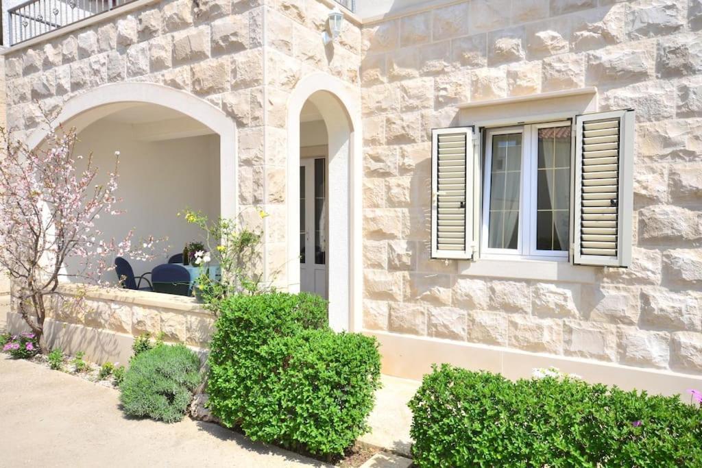 Apartments Regina Bol Dış mekan fotoğraf
