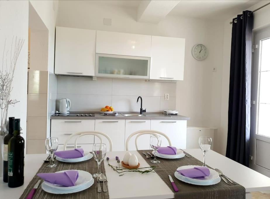 Apartments Regina Bol Dış mekan fotoğraf